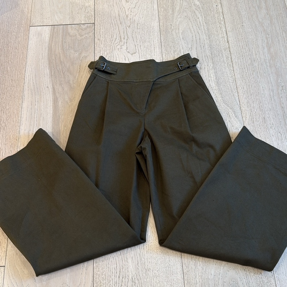 Express High Waisted Side Buckle Belt Wide Leg Pant in Size 2 - Picture 6 of 13